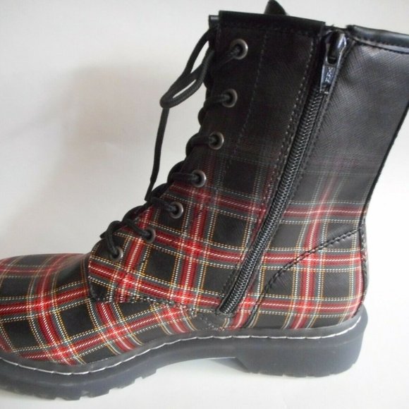 New WILD PAIR Black Plaid Combat Boots - Picture 2 of 4